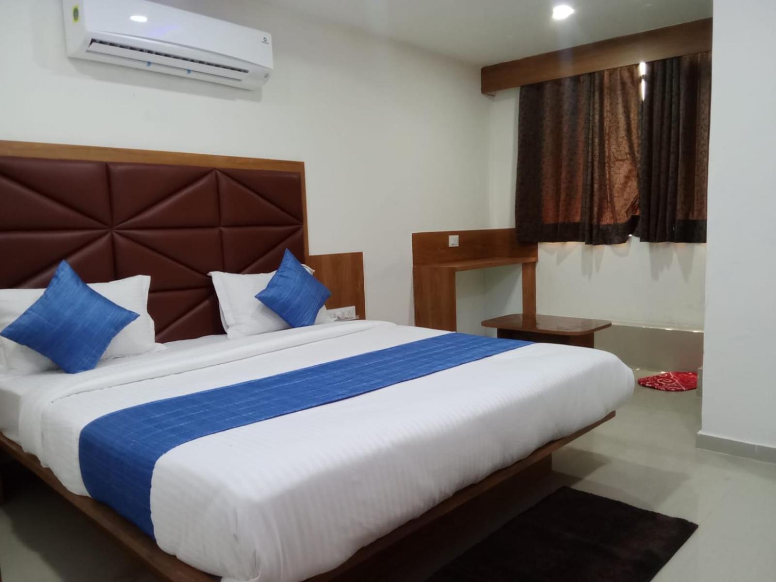 Hotel Rk Villa Vadodara Extérieur photo